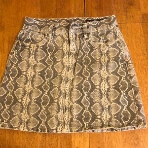 Blank nyc mini skirt animal print size 24